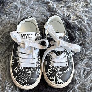 Maison Martin Margiela Kids Graphic Black and White Sneakers